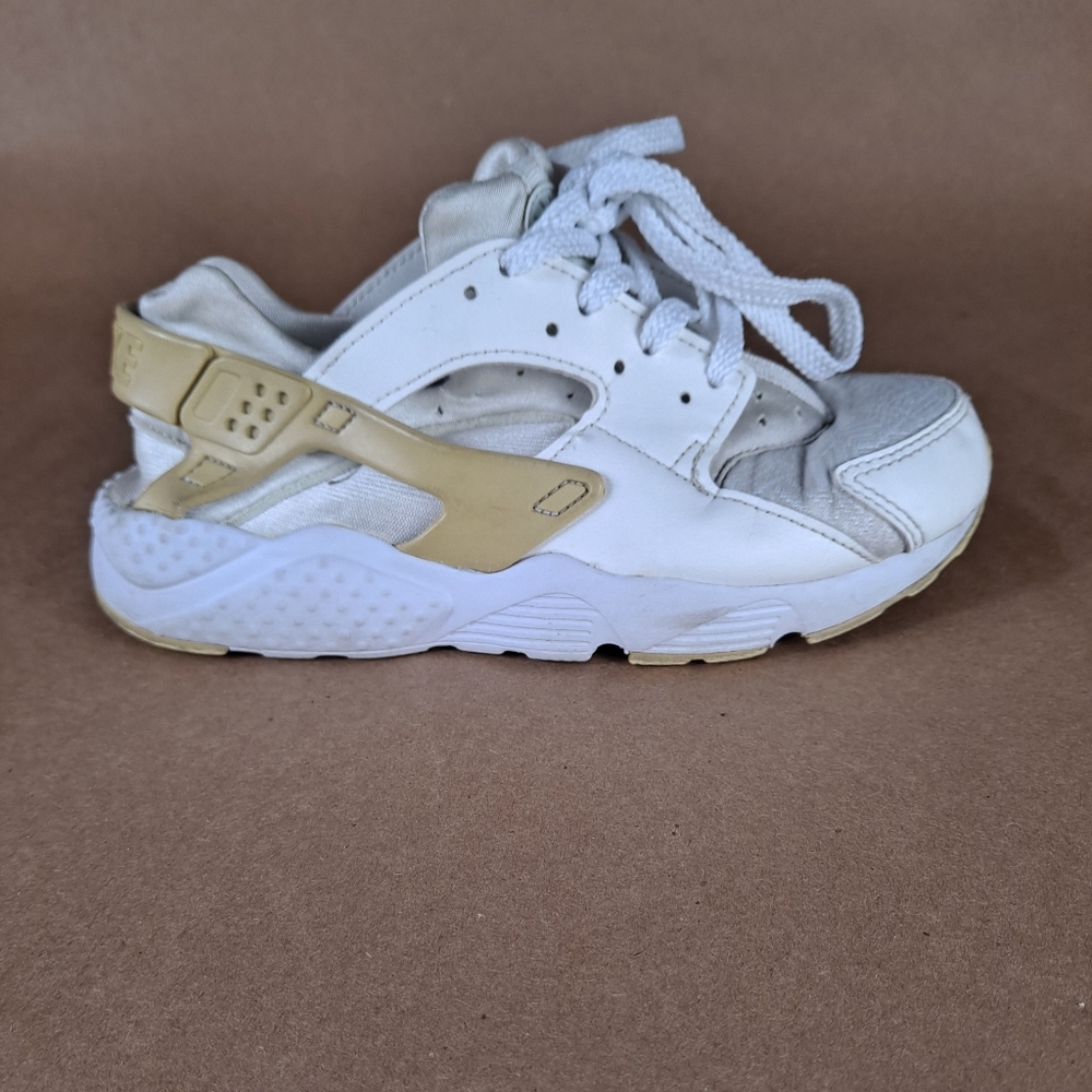 Nike Air Huarache Triple White Kids Size 1Y